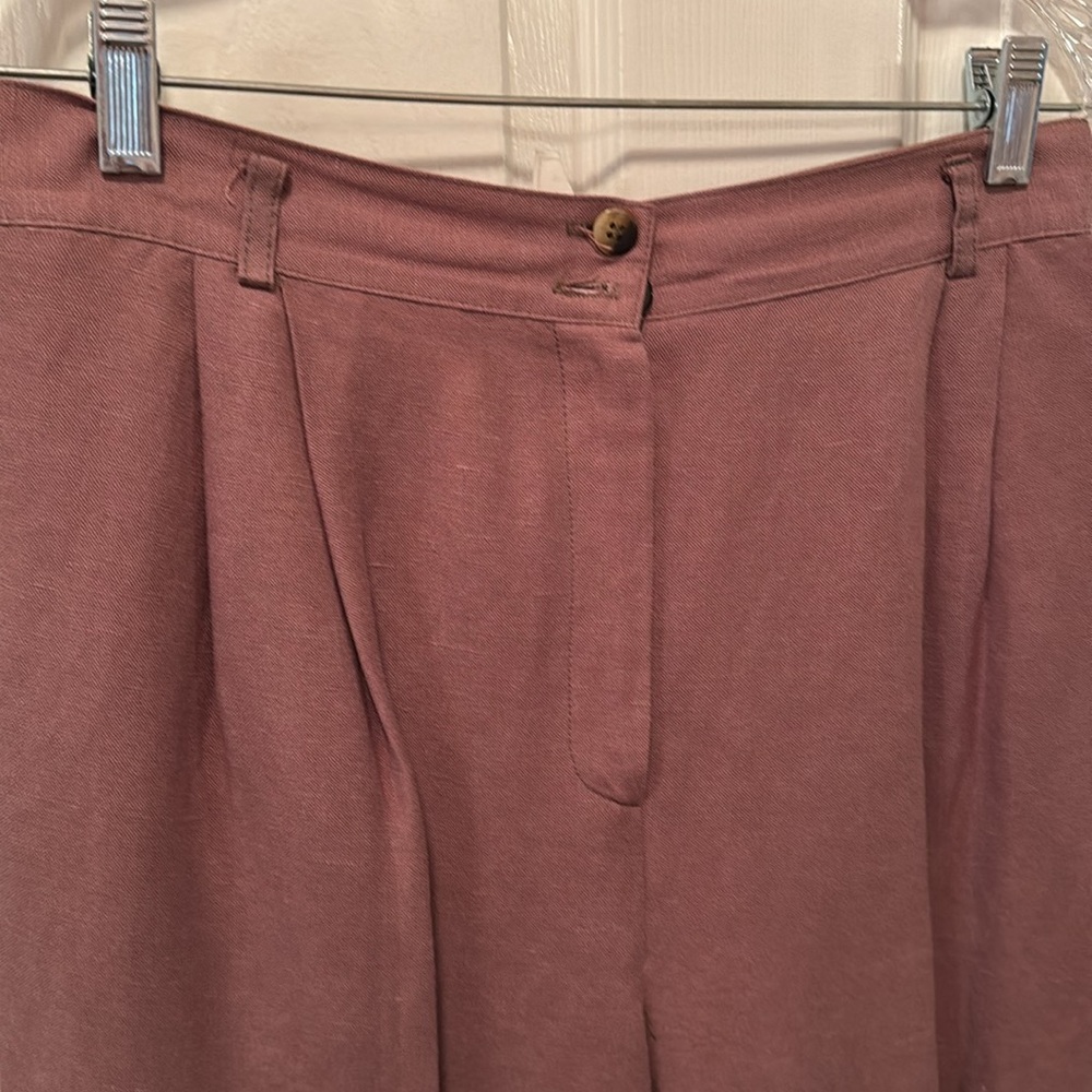 Summer pant suit. Vintage… because I’m vintage! This was a favorite of mine! - Picture 5 of 8